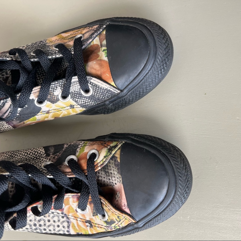 Converse High Tops Black Floral size 7 - Picture 5 of 9